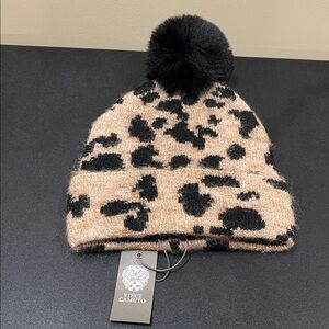 Vince Camuto | Leopard Print Beanie w/ Pom Pom